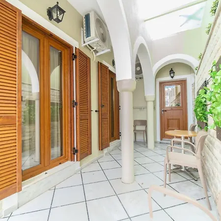 Aparthotel Antonia 2*