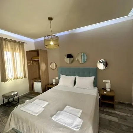Aparthotel Antonia Fira (Santorini)