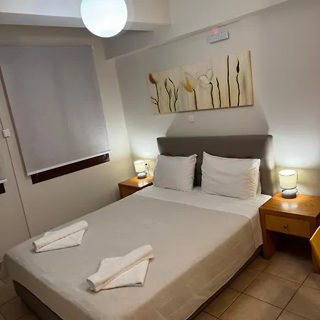 Aparthotel Antonia Fira (Santorini)