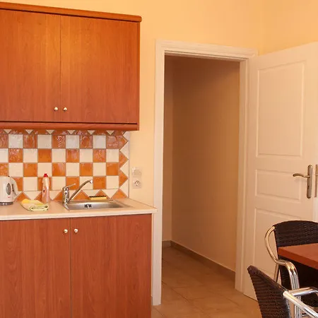 Aparthotel Antonia 2*
